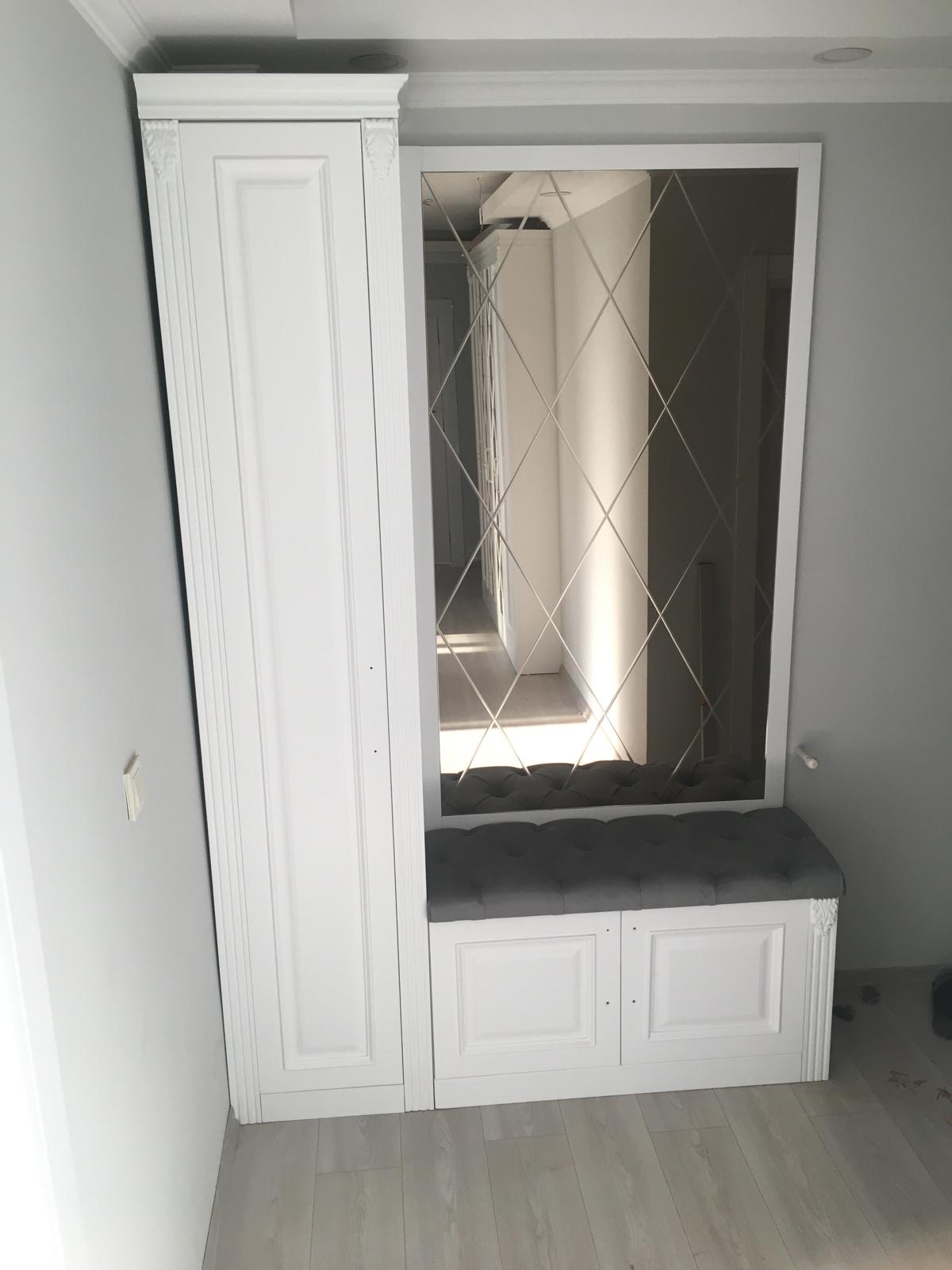 Home Beyaz vestiyer ve ayna tasarımı – Lake Mutfak